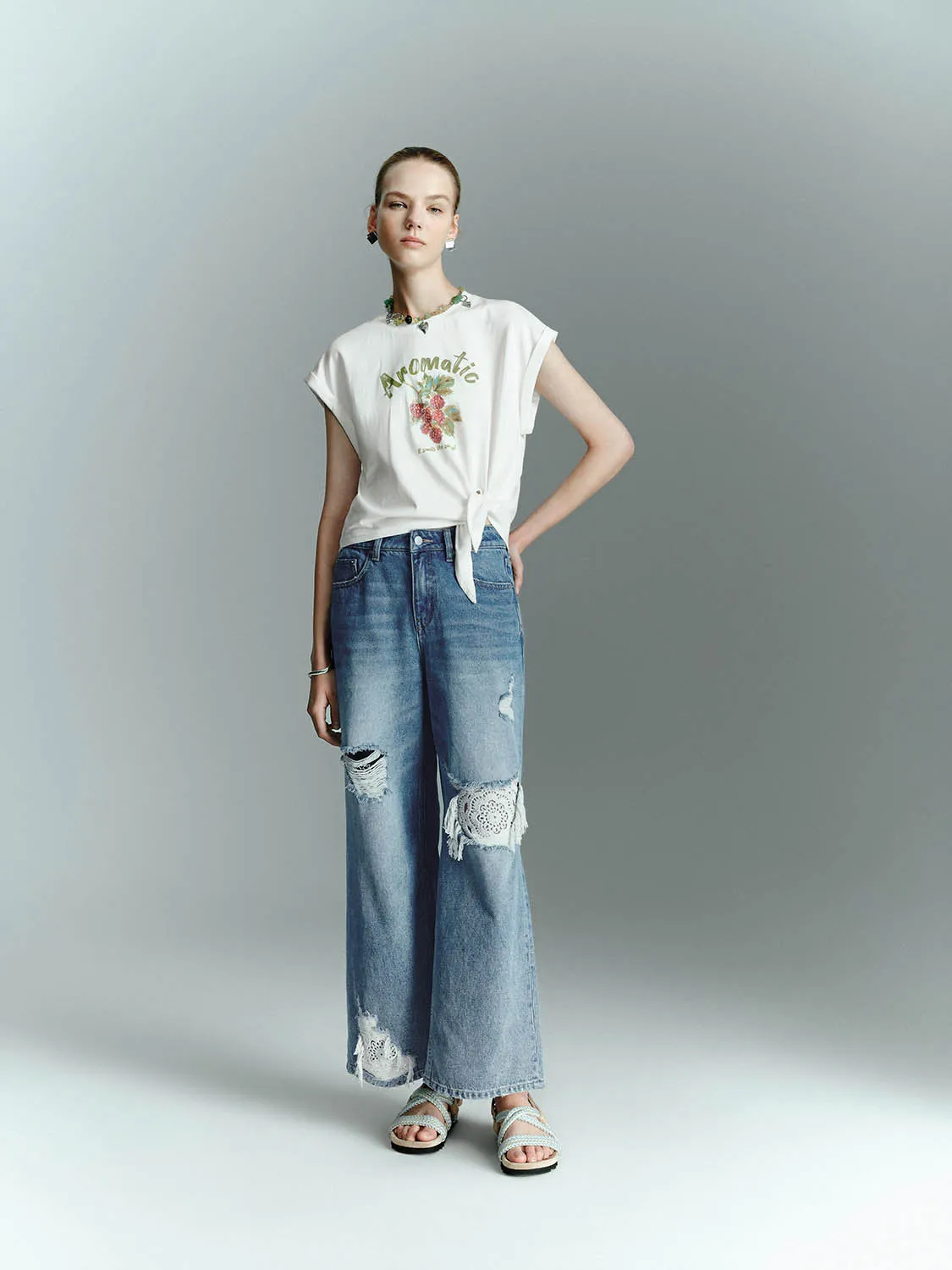 Loose T-Shirts sold by Urban Revivo product image thumbnail 4