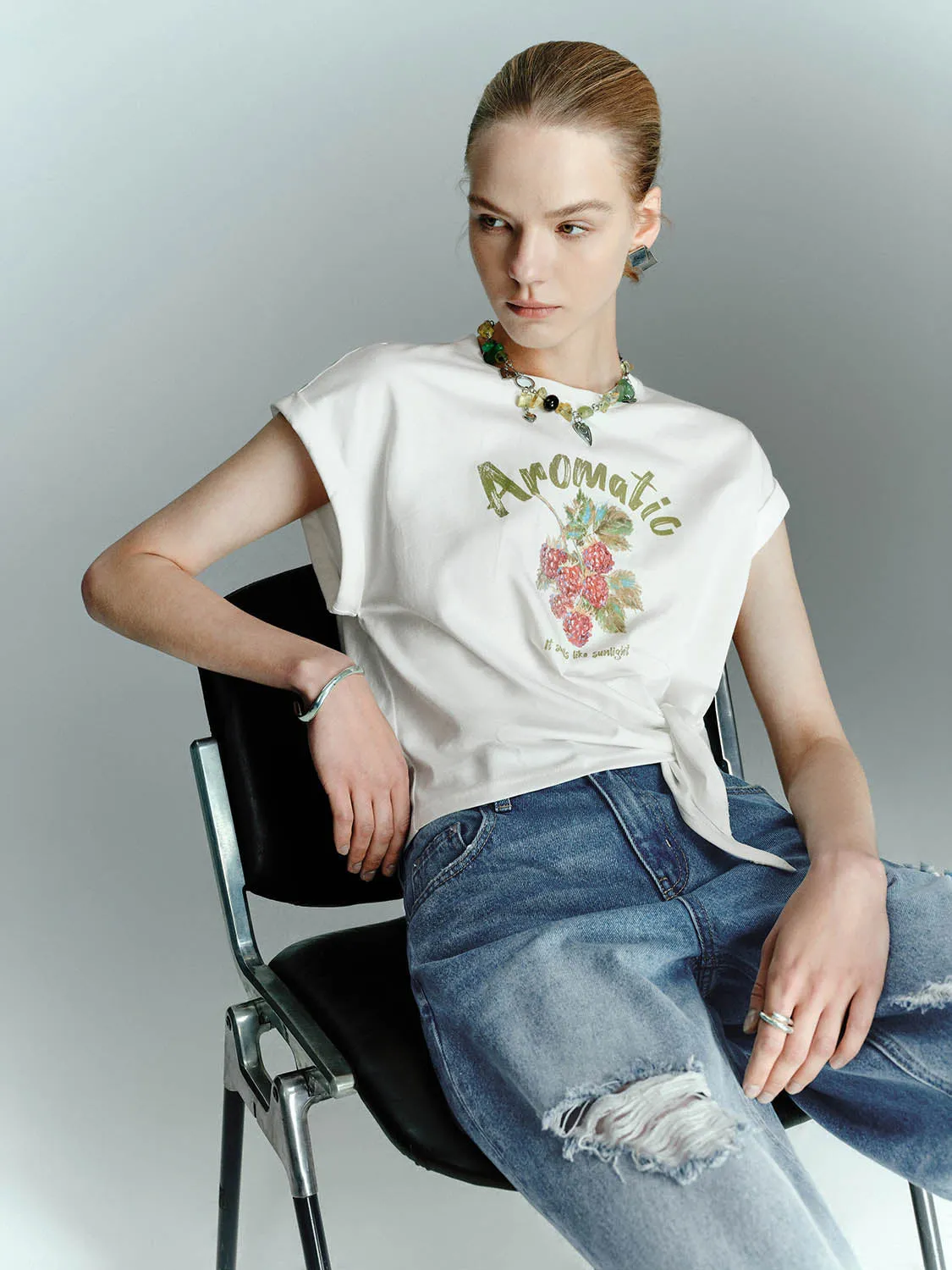 Loose T-Shirts sold by Urban Revivo product image thumbnail 2