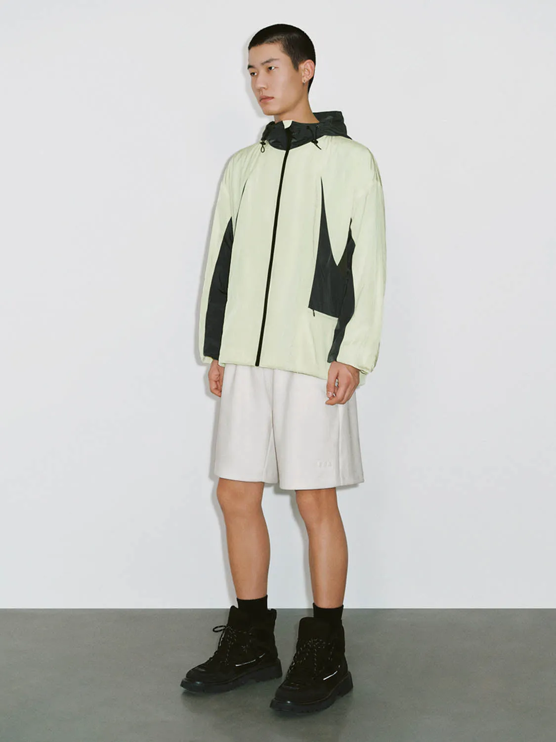 Loose Shorts sold by Urban Revivo product image thumbnail 5