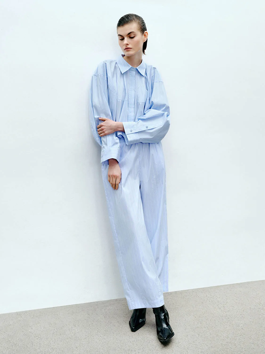 Oversized Wide-Leg Pants sold by Urban Revivo product image thumbnail 5