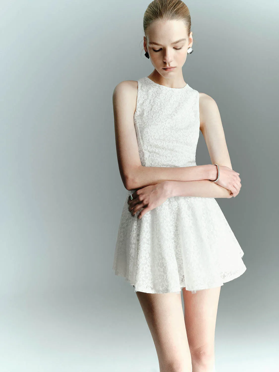 Lace Sleeveless A-Line Dresses sold by Urban Revivo product image thumbnail 2