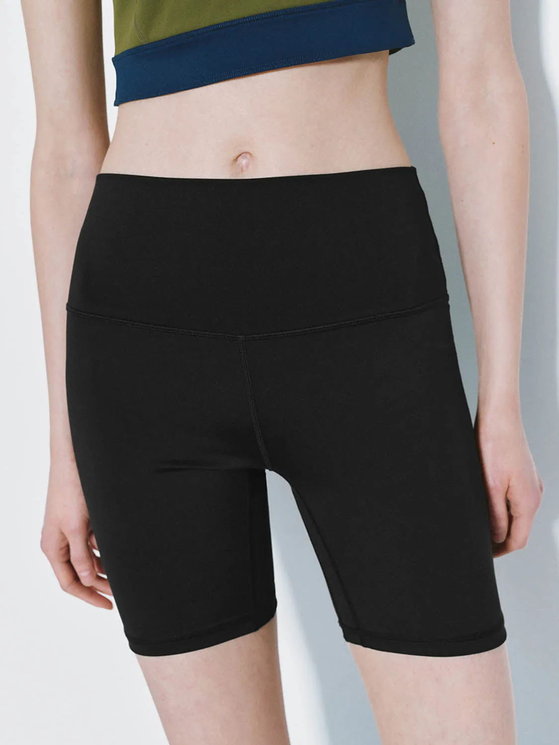 Cropped Leggings sold by Urban Revivo product image thumbnail 3