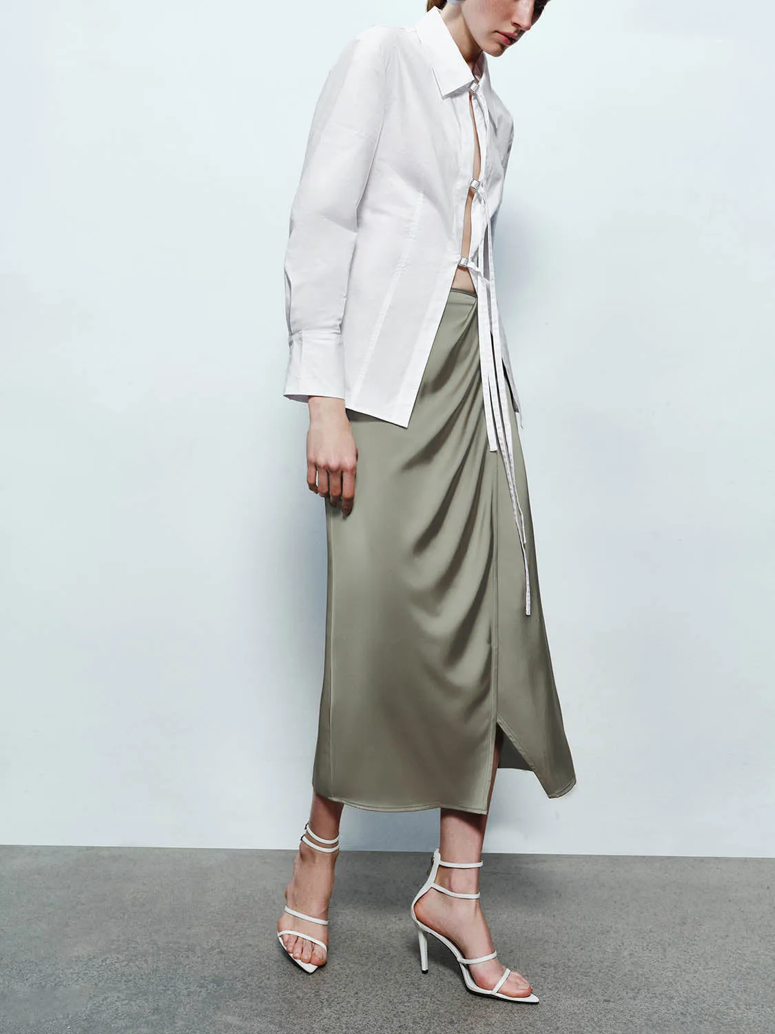 Straight Skirts sold by Urban Revivo product image thumbnail 3