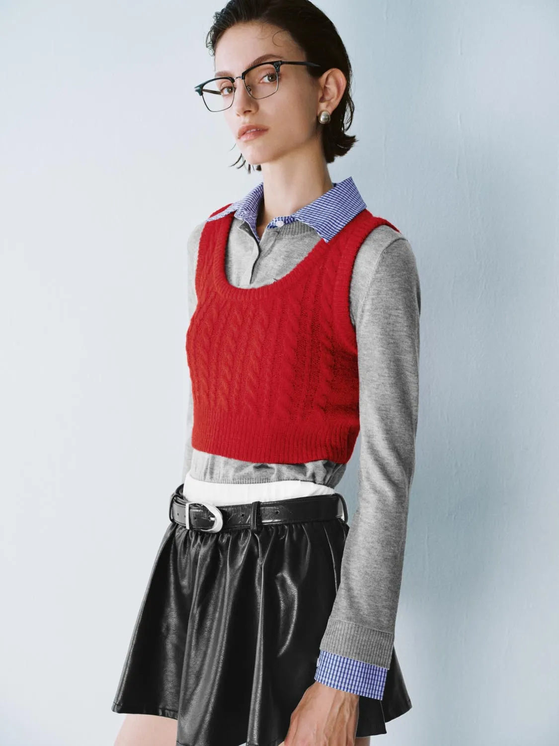 Sleeveless Cable Knitted T-Shirts sold by Urban Revivo product image thumbnail 2