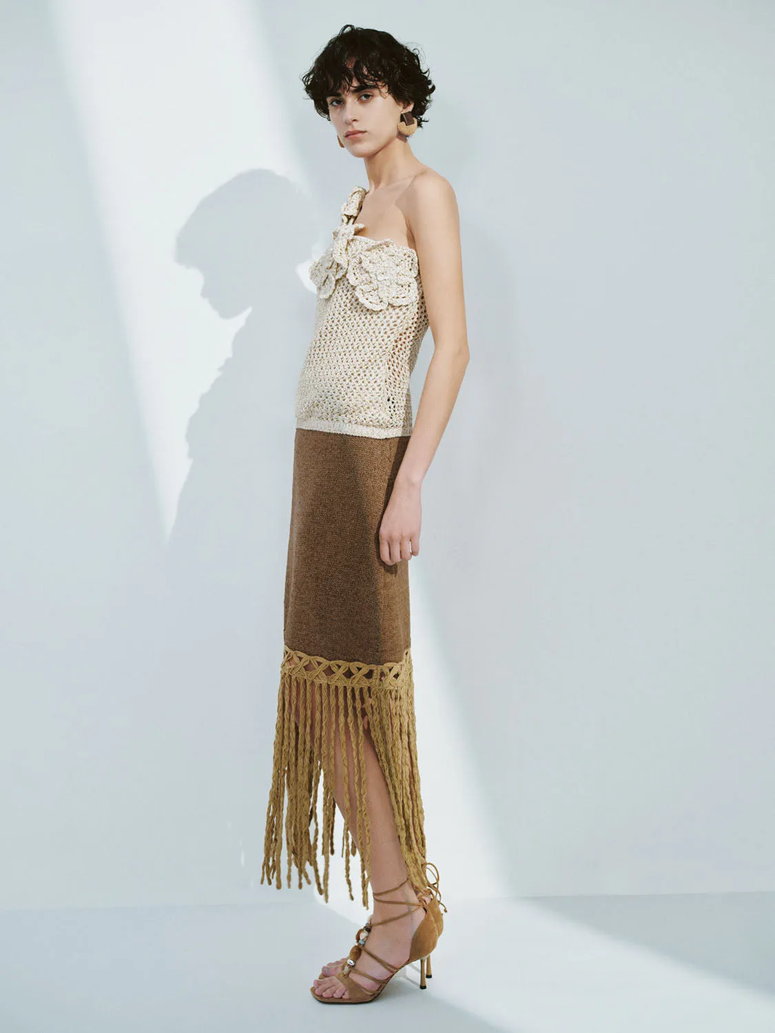 Crochet Knitted One Shoulder T-Shirts sold by Urban Revivo product image thumbnail 3