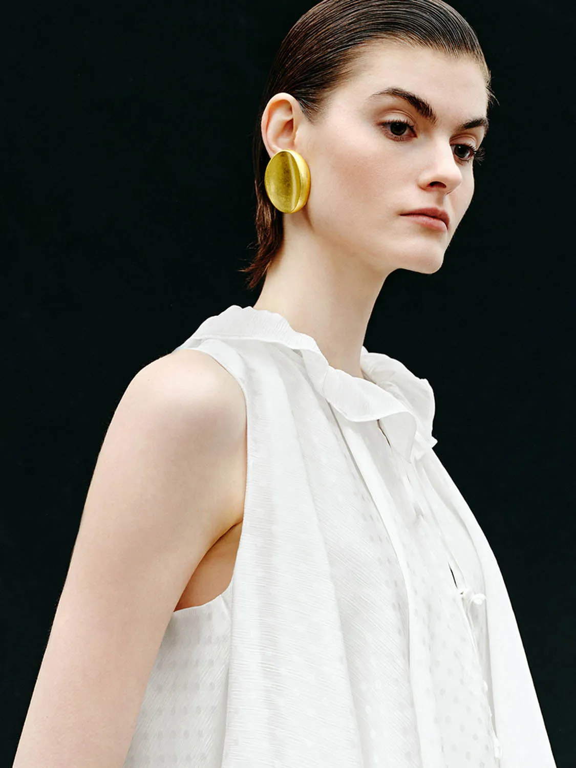 Sleeveless Shirts sold by Urban Revivo product image thumbnail 5