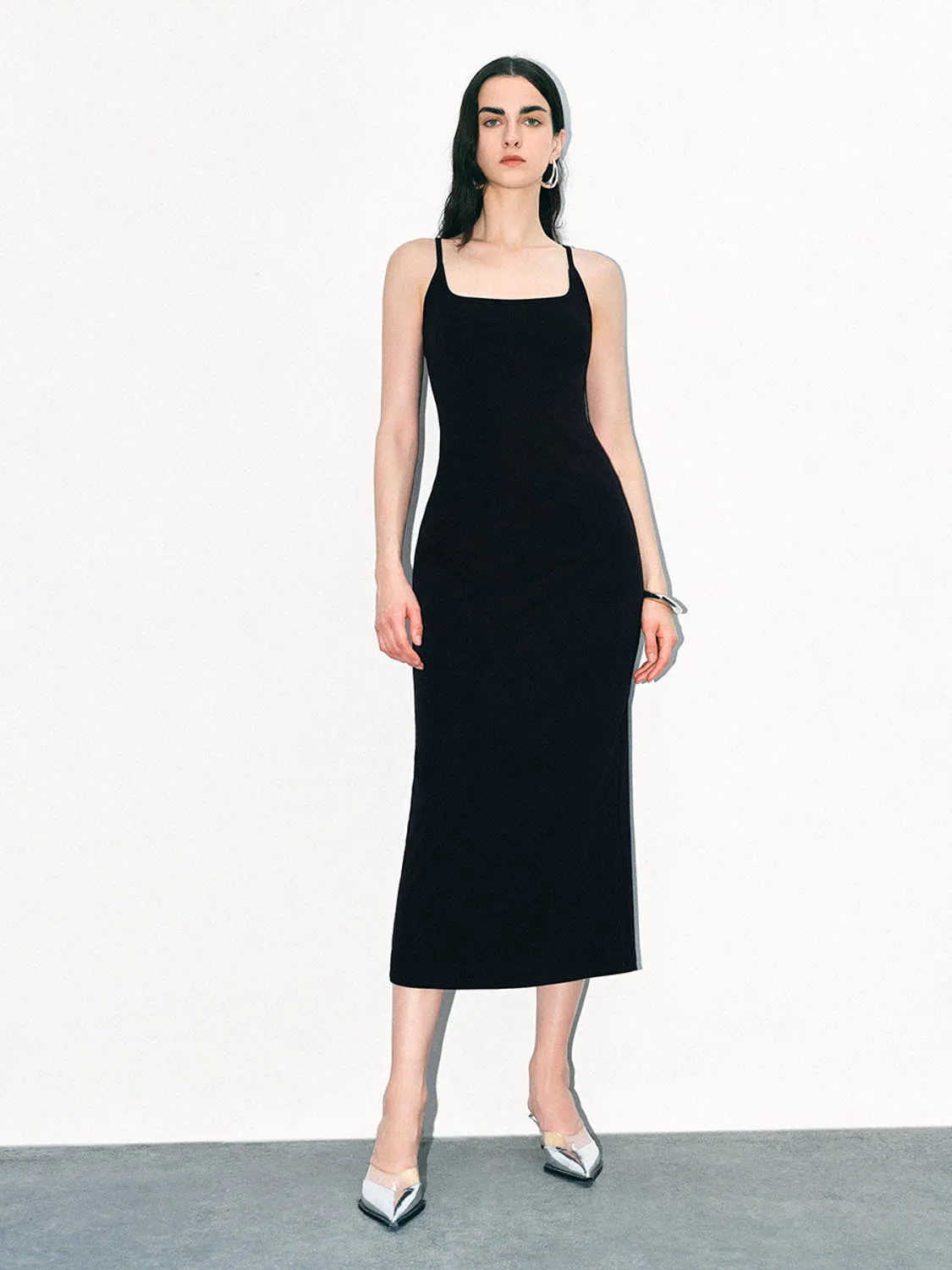 Sleeveless U Neck Skinny-Fit Dresses sold by Urban Revivo product image thumbnail 4