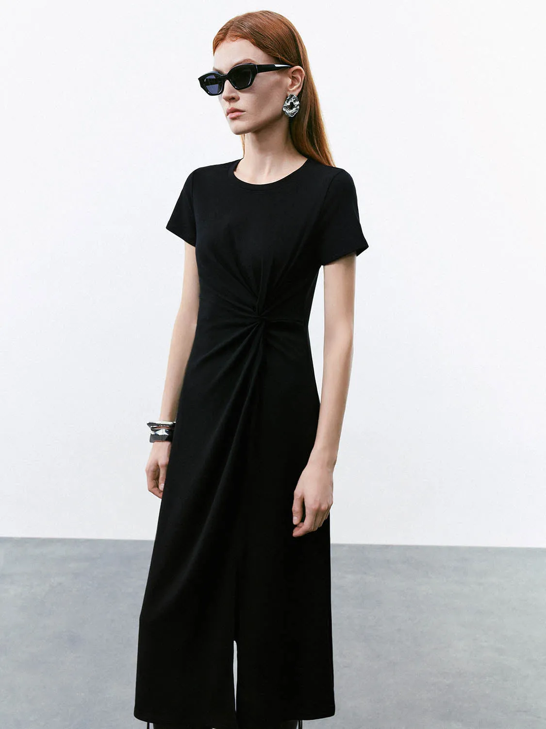 Straight Dresses sold by Urban Revivo product image thumbnail 2