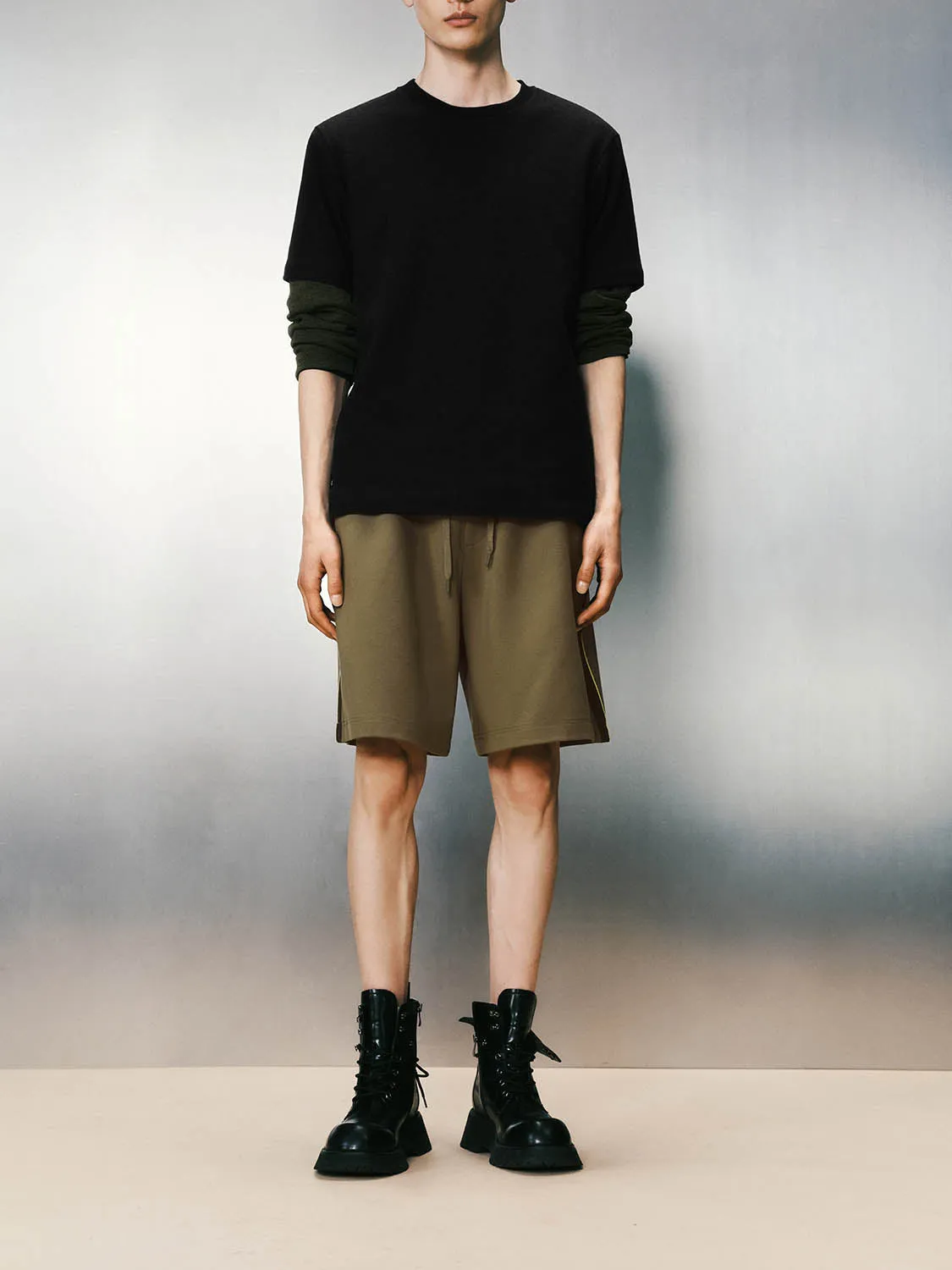 Shorts sold by Urban Revivo product image thumbnail 2