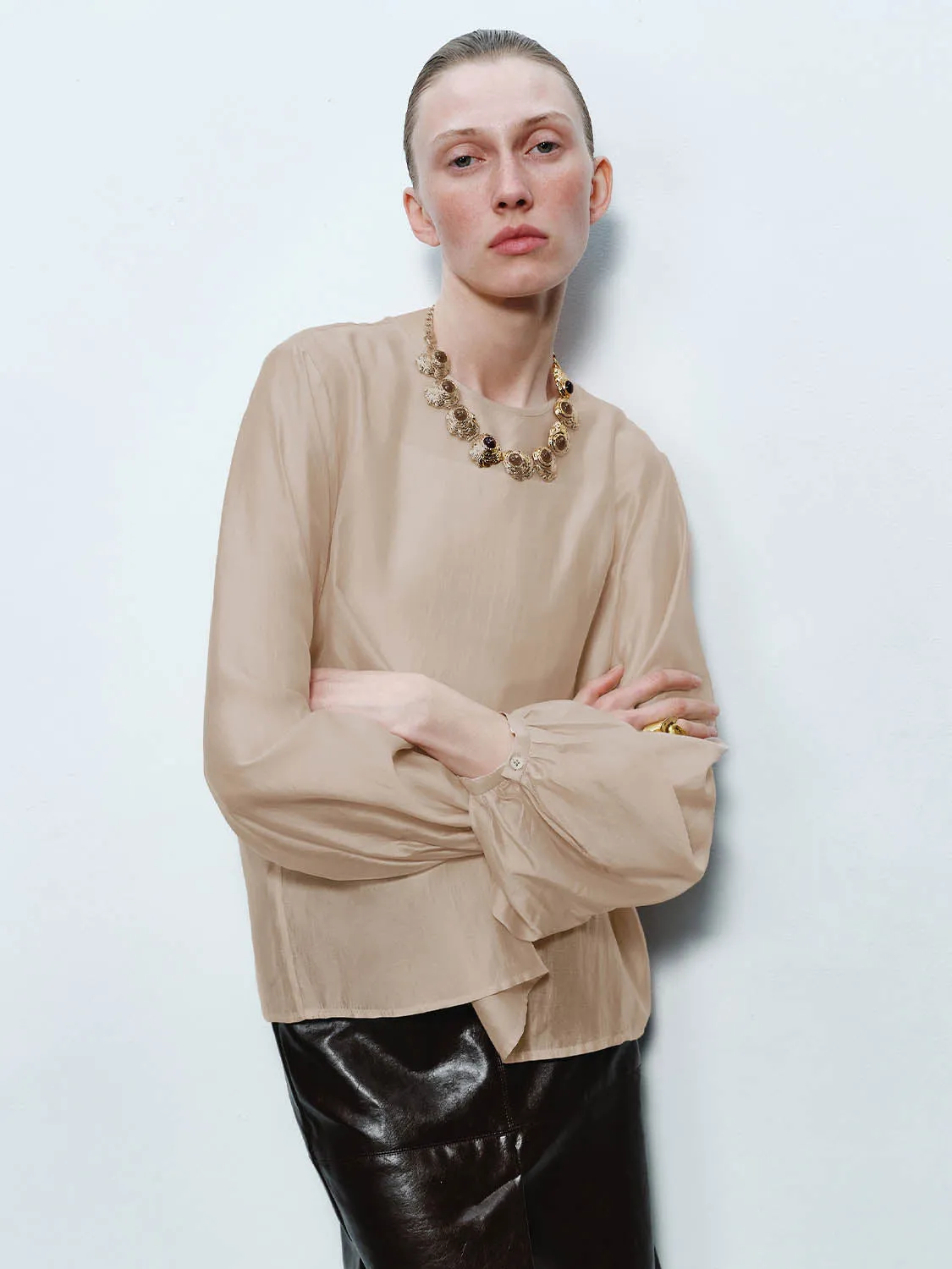 Overhead Shirts sold by Urban Revivo