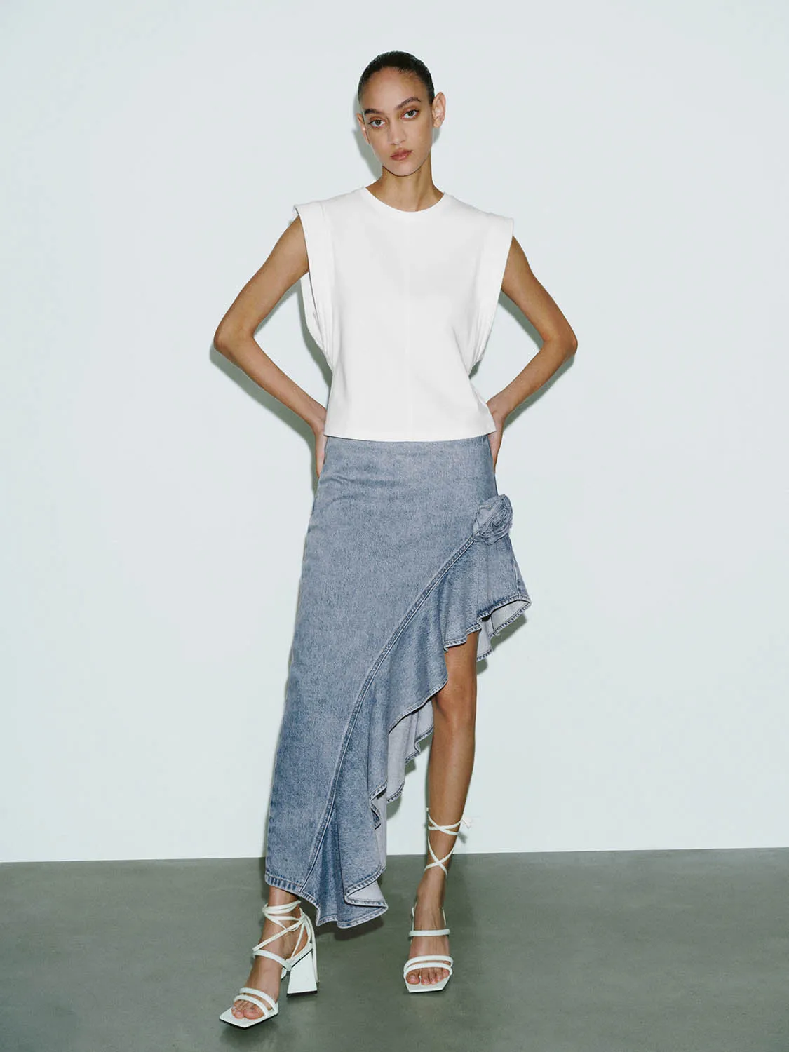 Cap Sleeve T-Shirts sold by Urban Revivo product image thumbnail 5