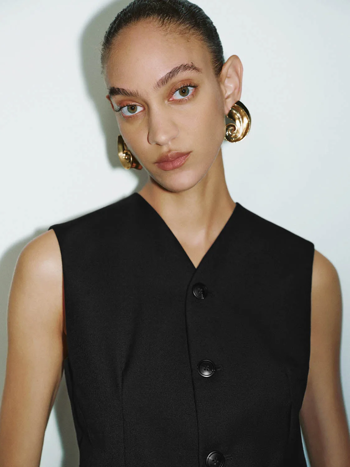 Cap Sleeve Wool Blend Vests sold by Urban Revivo product image thumbnail 3