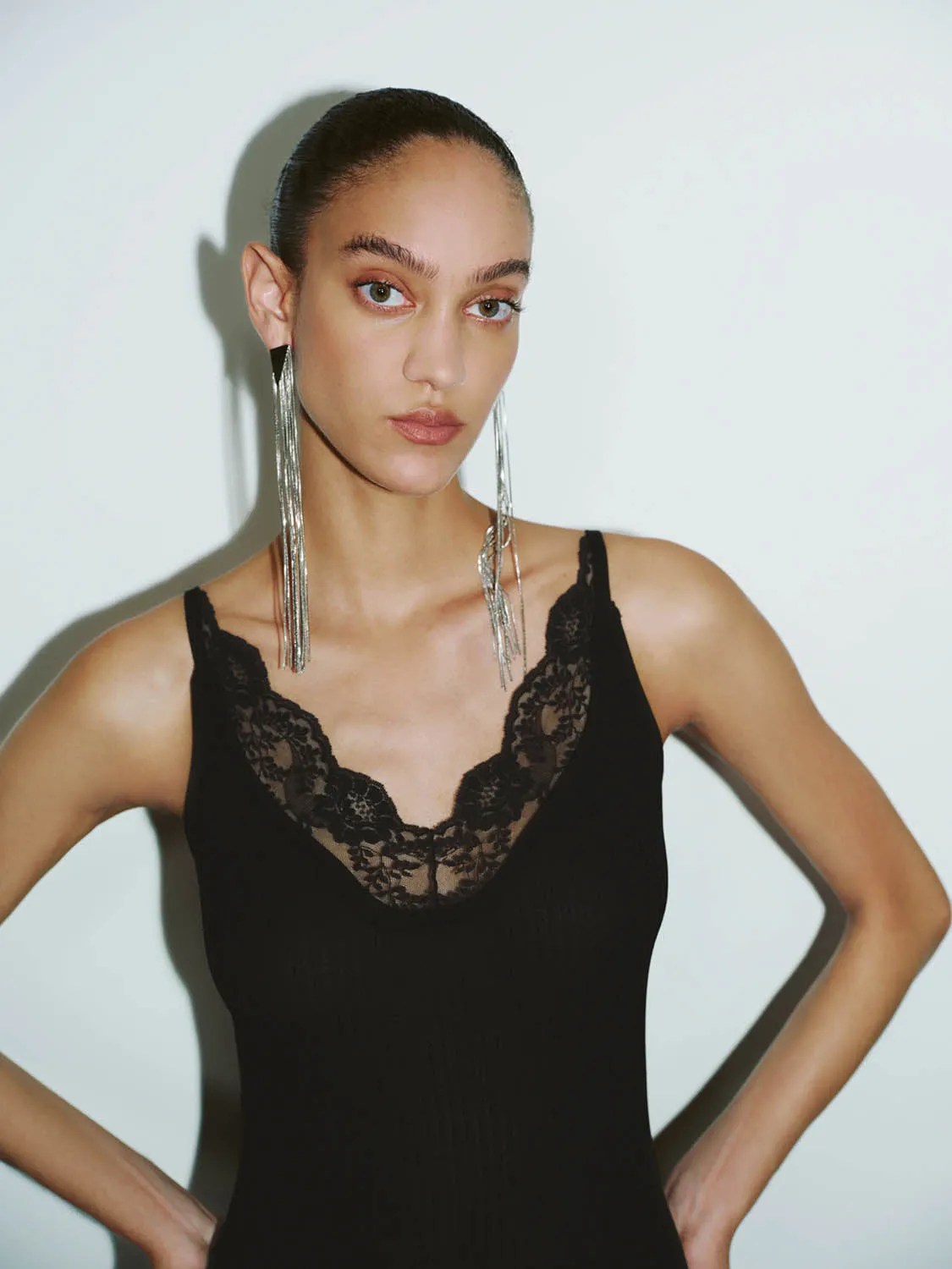 Lace Sleeveless Knitted Dresses sold by Urban Revivo product image thumbnail 3