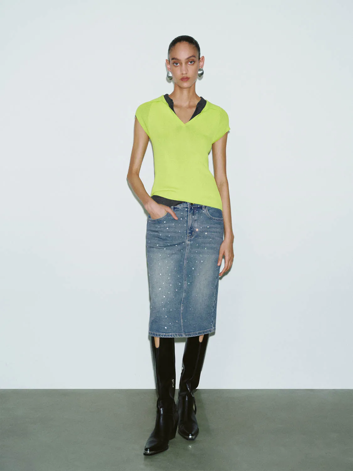 Denim Skirts sold by Urban Revivo product image thumbnail 4