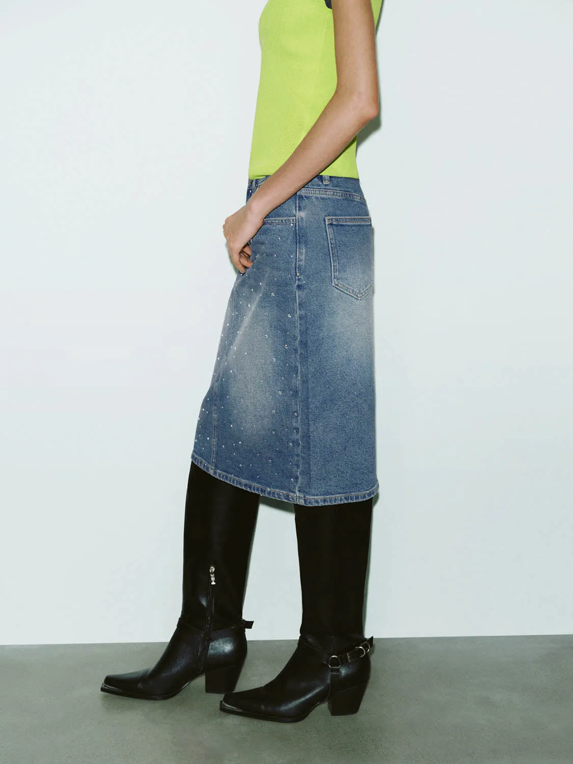 Denim Skirts sold by Urban Revivo product image thumbnail 3