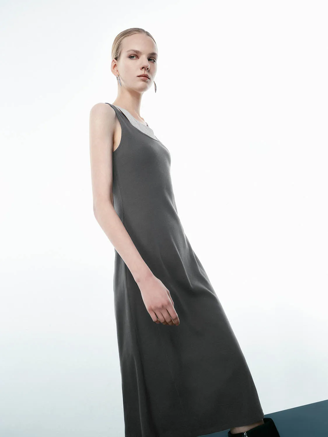 Wide Strap Straight Dresses sold by Urban Revivo product image thumbnail 4