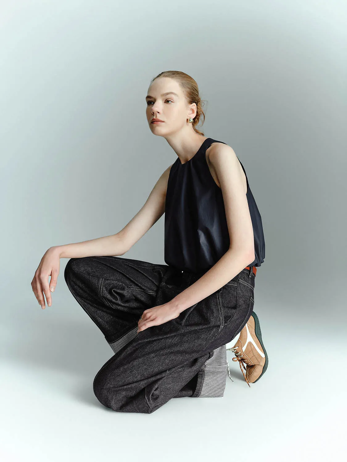 Overhead Sleeveless Blouses sold by Urban Revivo product image thumbnail 3