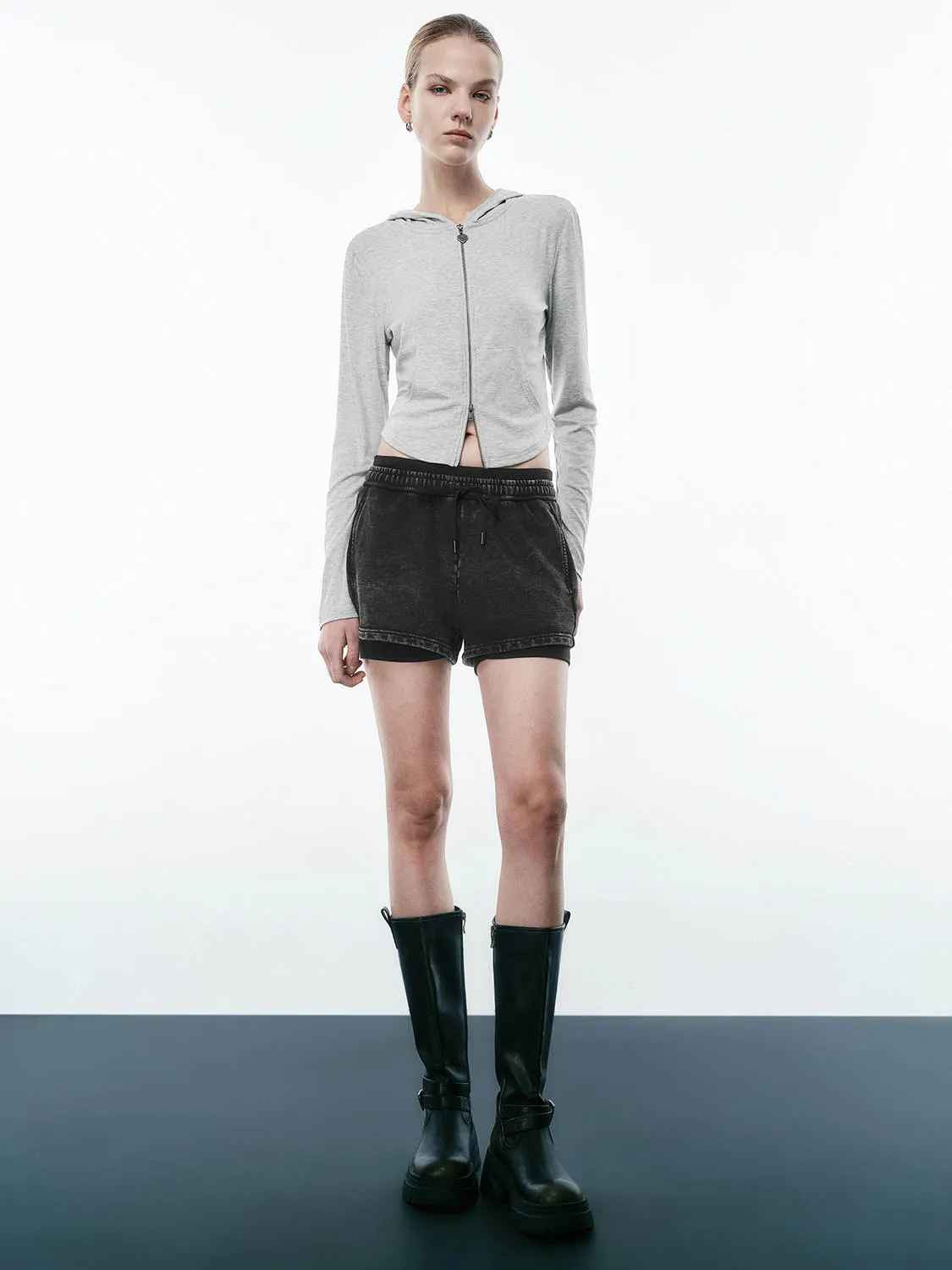 Vogue Shorts sold by Urban Revivo product image thumbnail 4