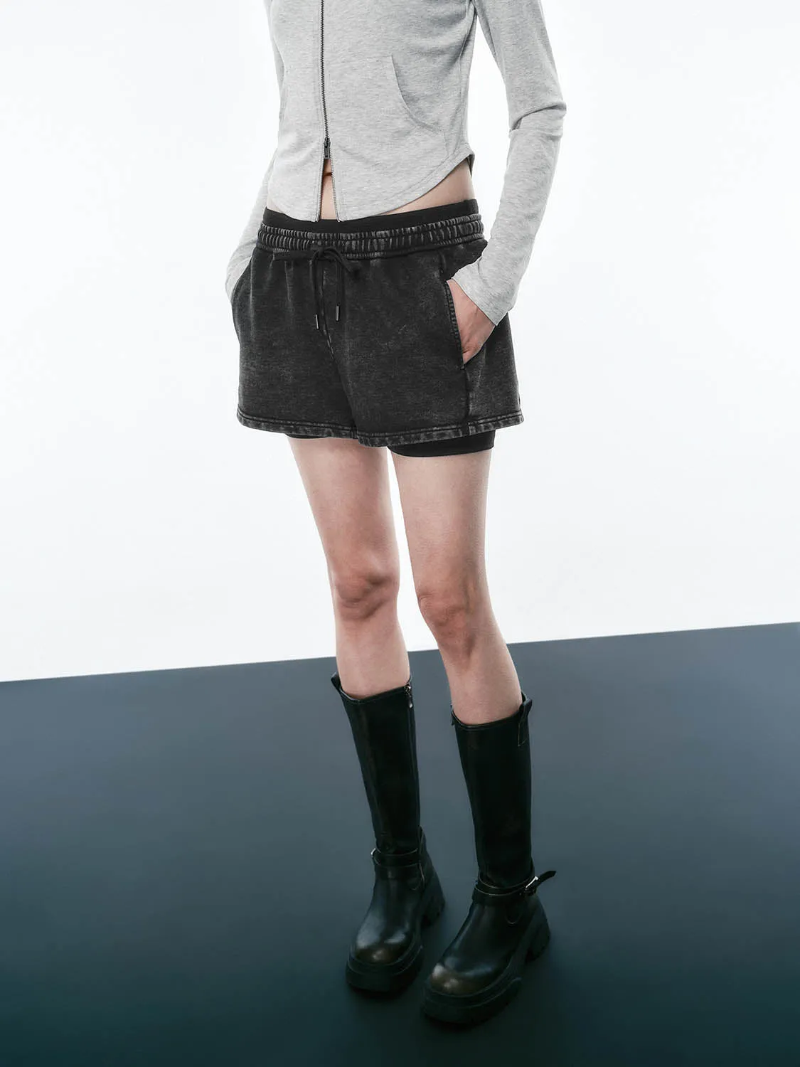 Vogue Shorts sold by Urban Revivo product image thumbnail 3