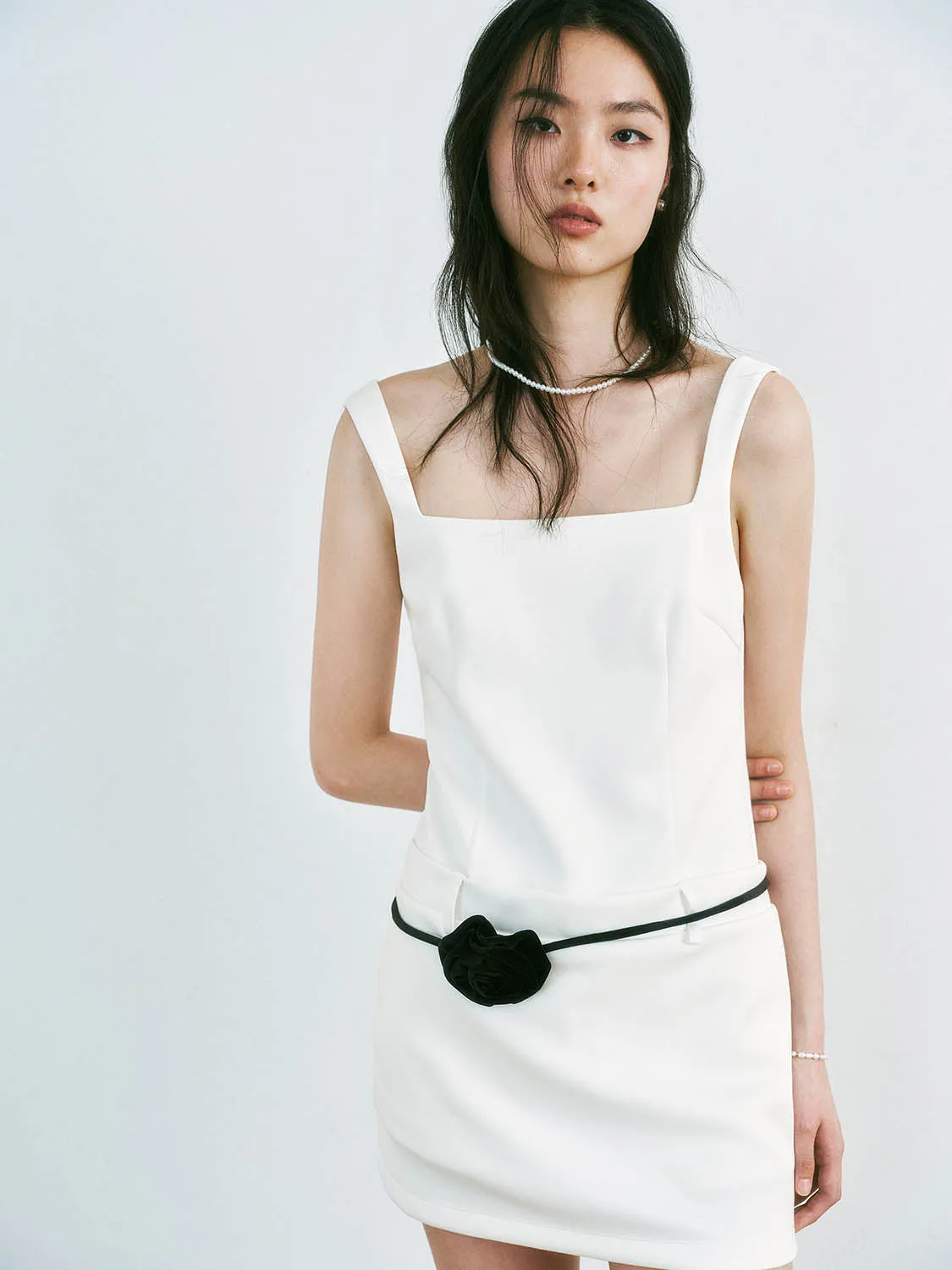 Wide Strap Straight Dresses sold by Urban Revivo product image thumbnail 2