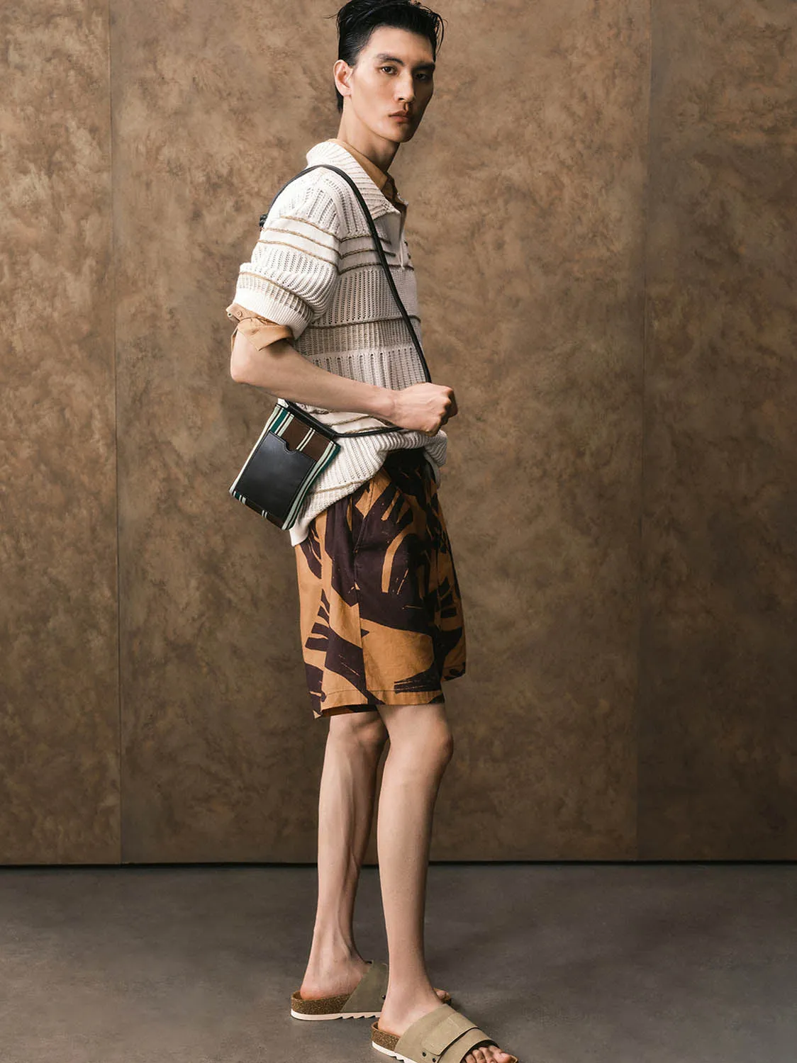 Shorts sold by Urban Revivo product image thumbnail 5