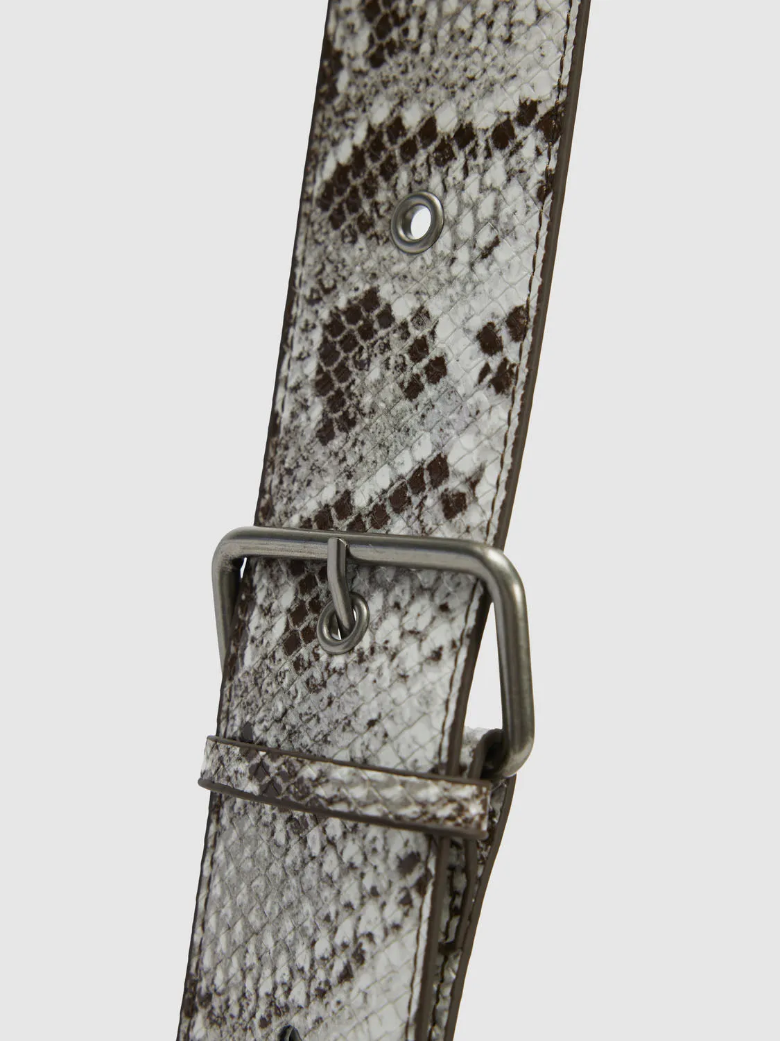 Snake Skin Shoulder Bags sold by Urban Revivo product image thumbnail 5