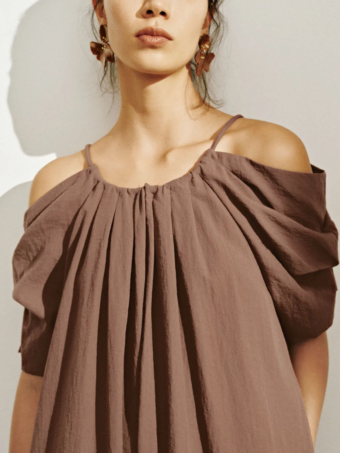 Off Shoulder Straight Dresses sold by Urban Revivo product image thumbnail 5