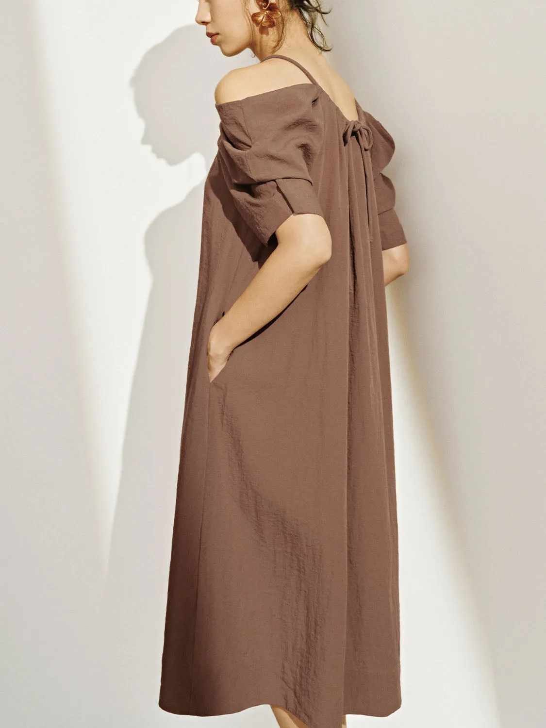 Off Shoulder Straight Dresses sold by Urban Revivo product image thumbnail 4