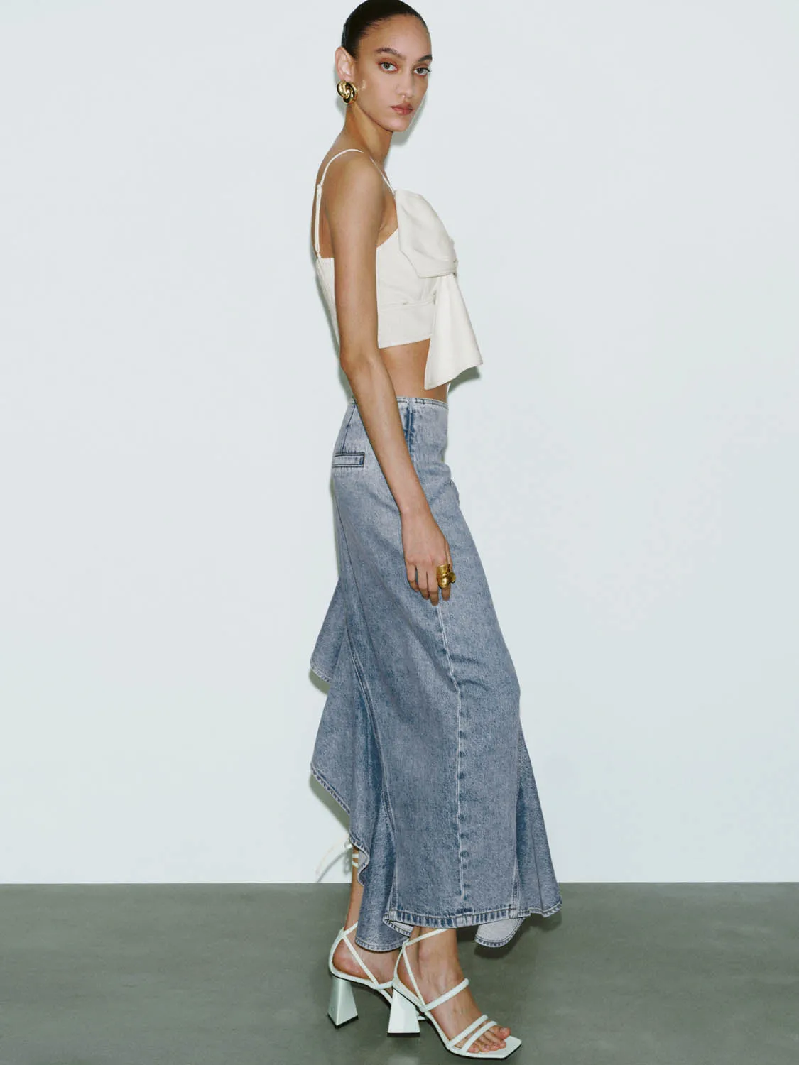 Irregular Hem Denim Skirts sold by Urban Revivo product image thumbnail 5