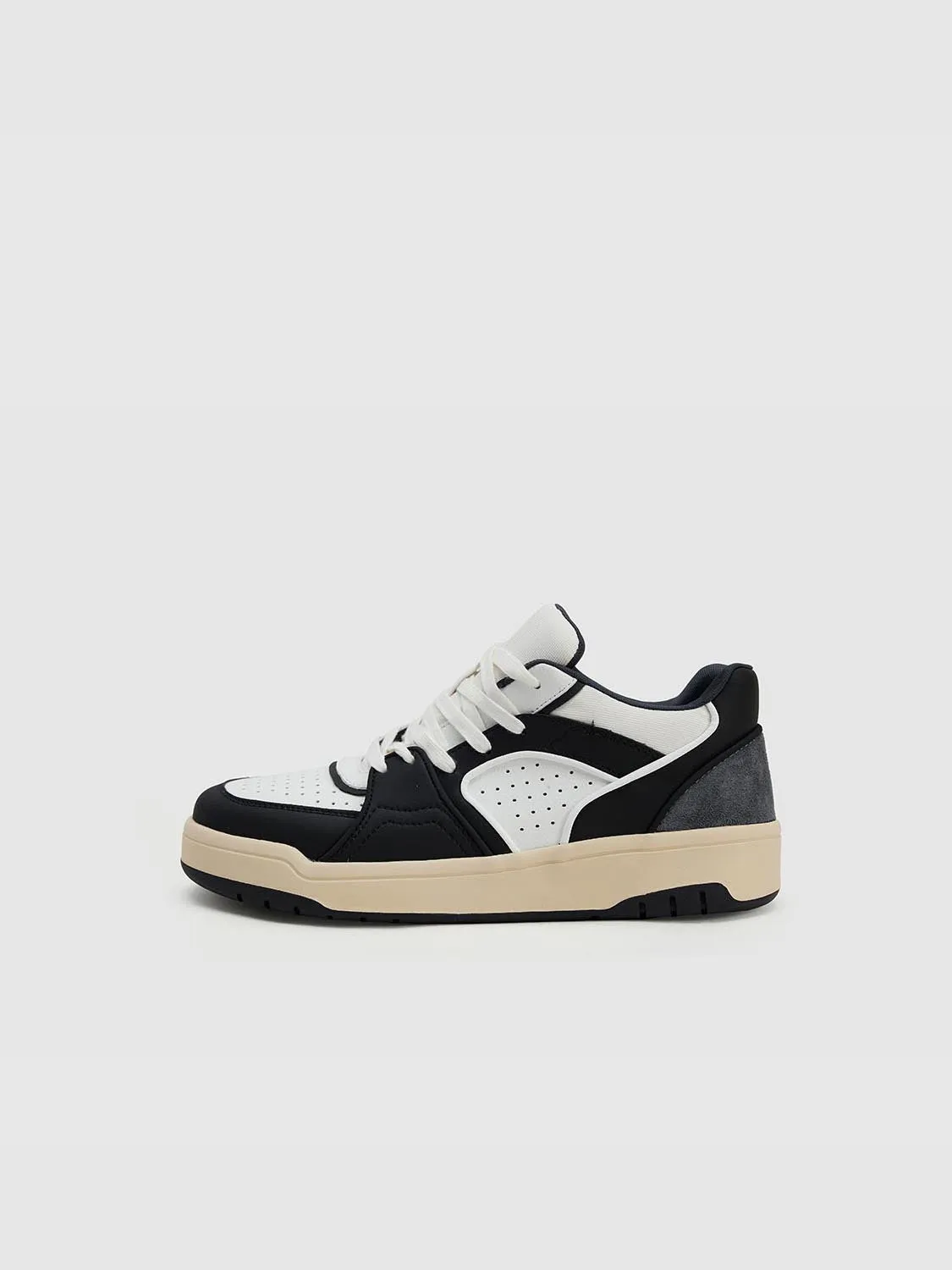 Sneakers sold by Urban Revivo product image thumbnail 2