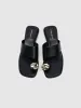 Slippers sold by Urban Revivo
