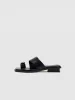 Slippers sold by Urban Revivo
