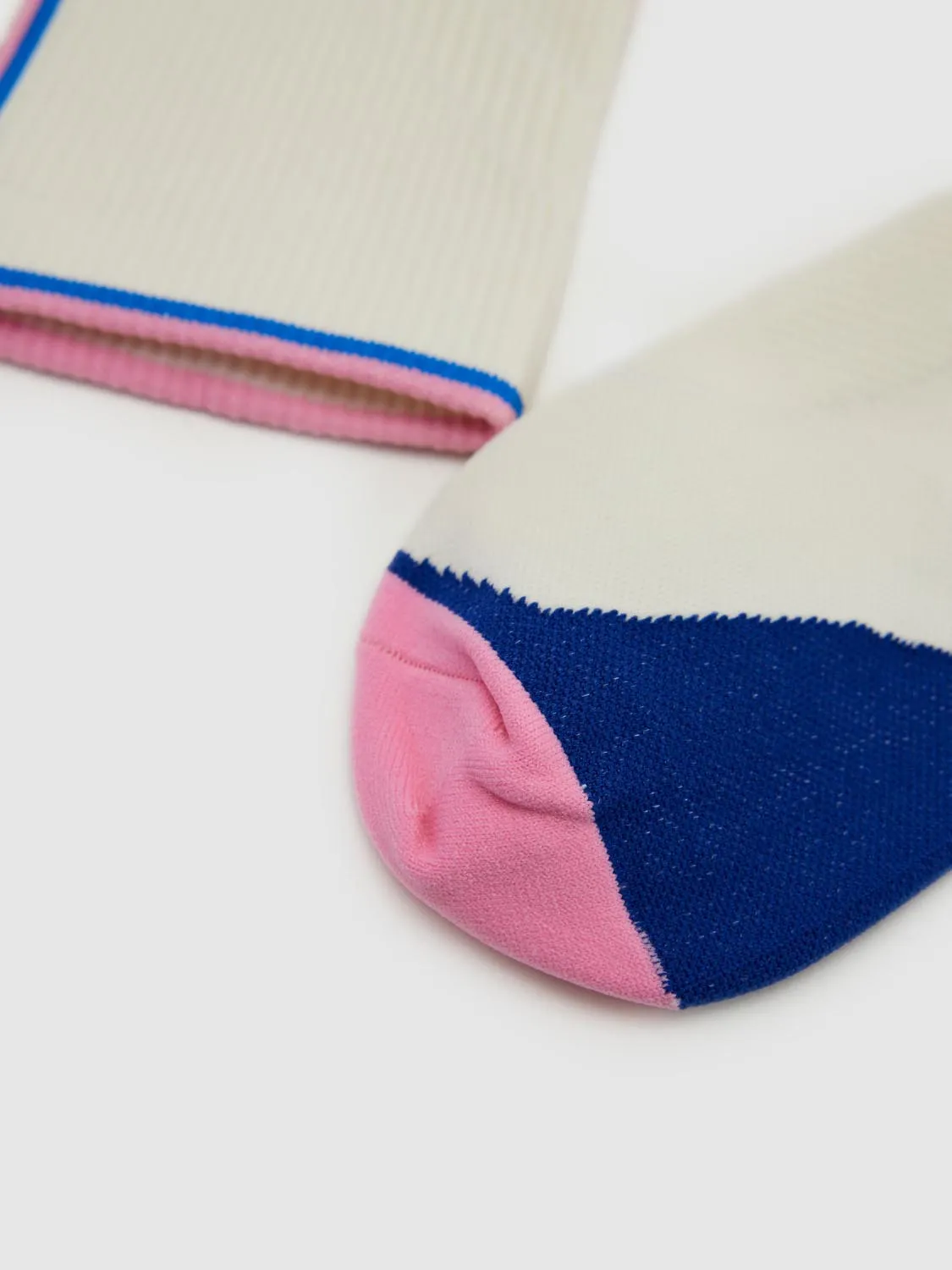 Socks sold by Urban Revivo product image thumbnail 4