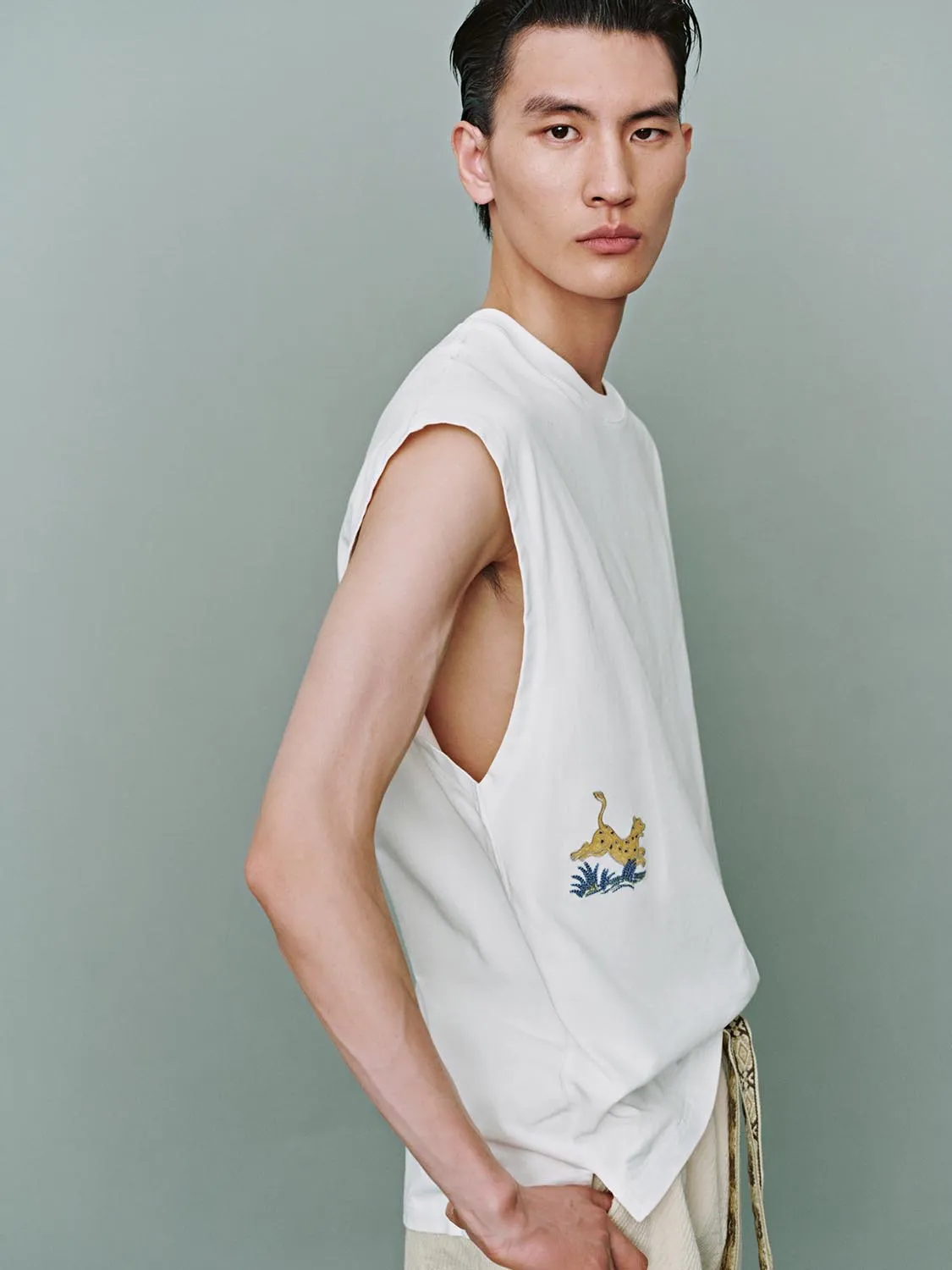 Tank Tops sold by Urban Revivo product image thumbnail 2