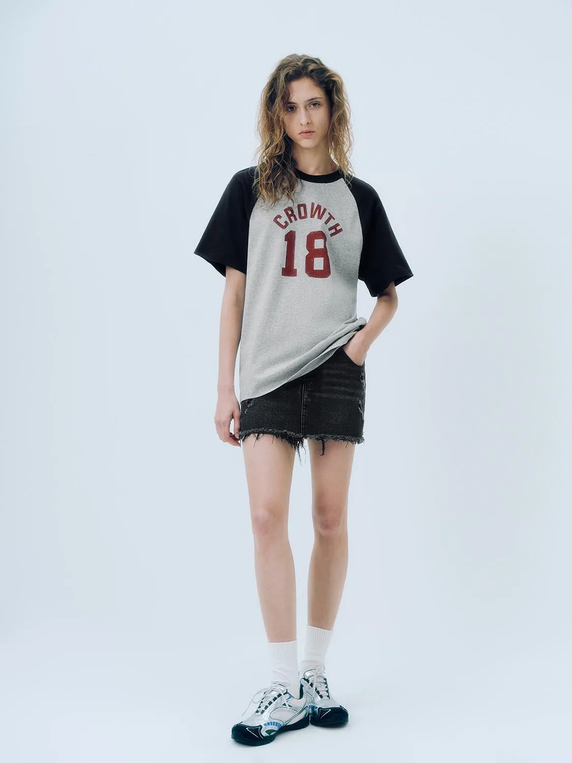 Raw Hem Denim Shorts sold by Urban Revivo product image thumbnail 4