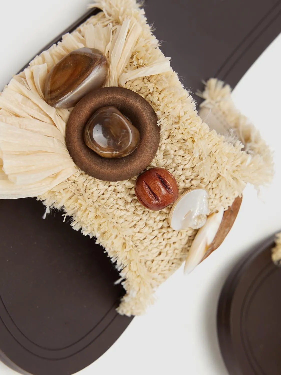 Slippers sold by Urban Revivo product image thumbnail 5