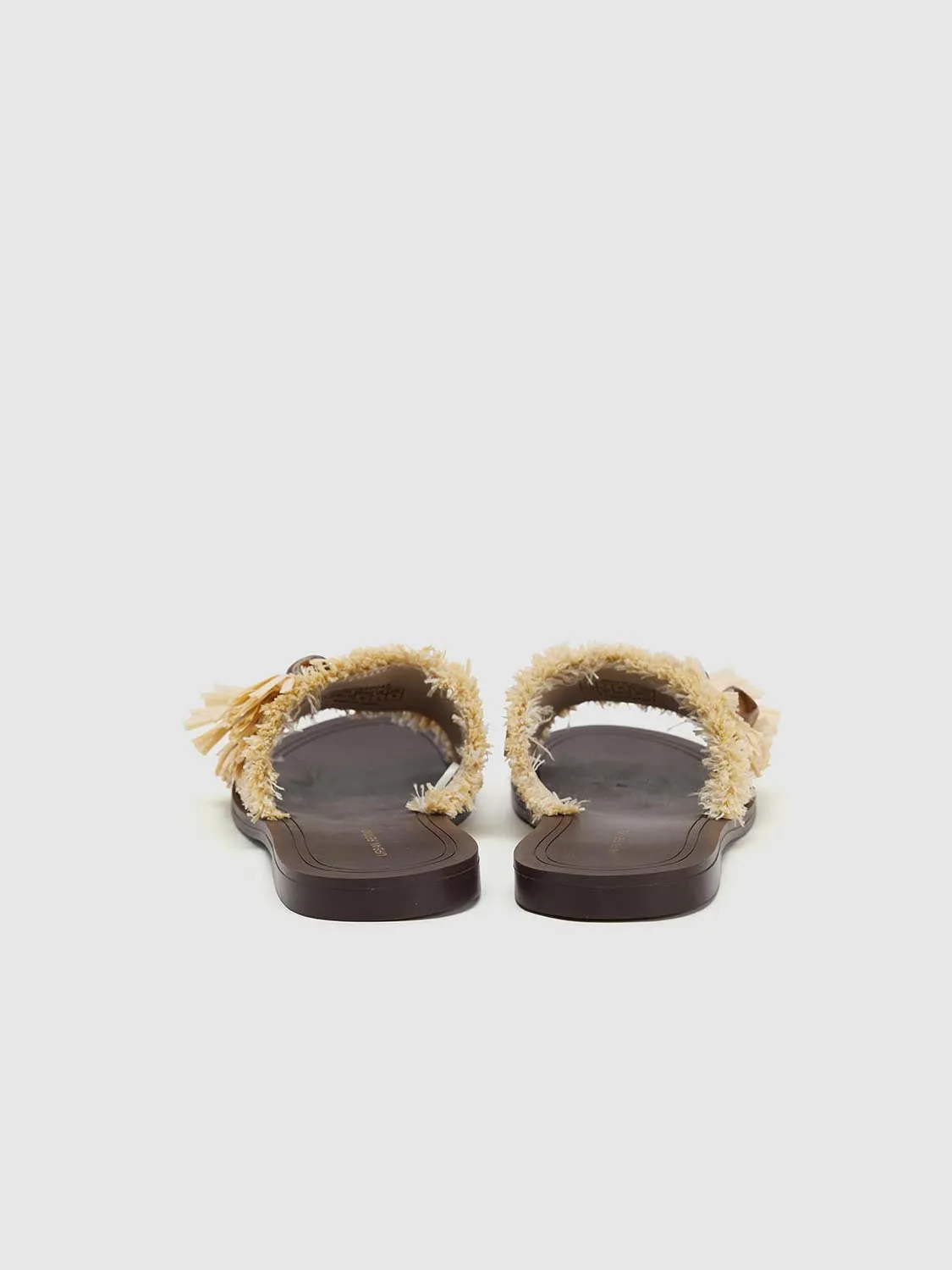Slippers sold by Urban Revivo product image thumbnail 3