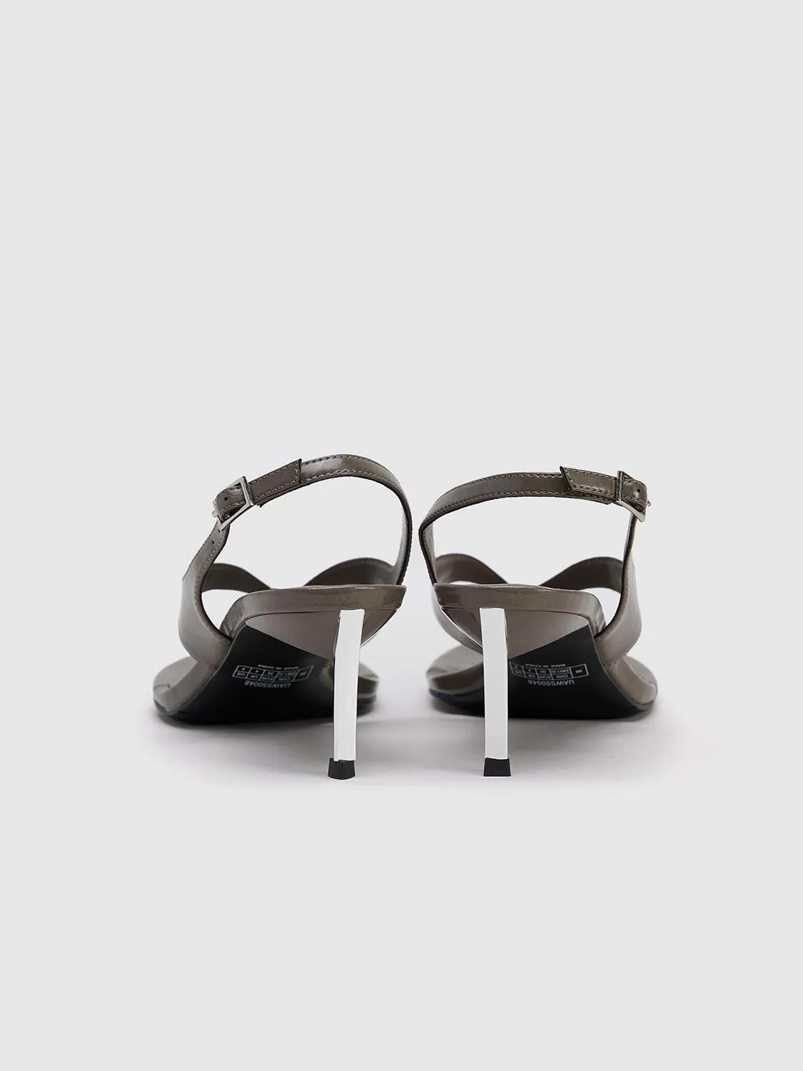 Sandals sold by Urban Revivo product image thumbnail 3