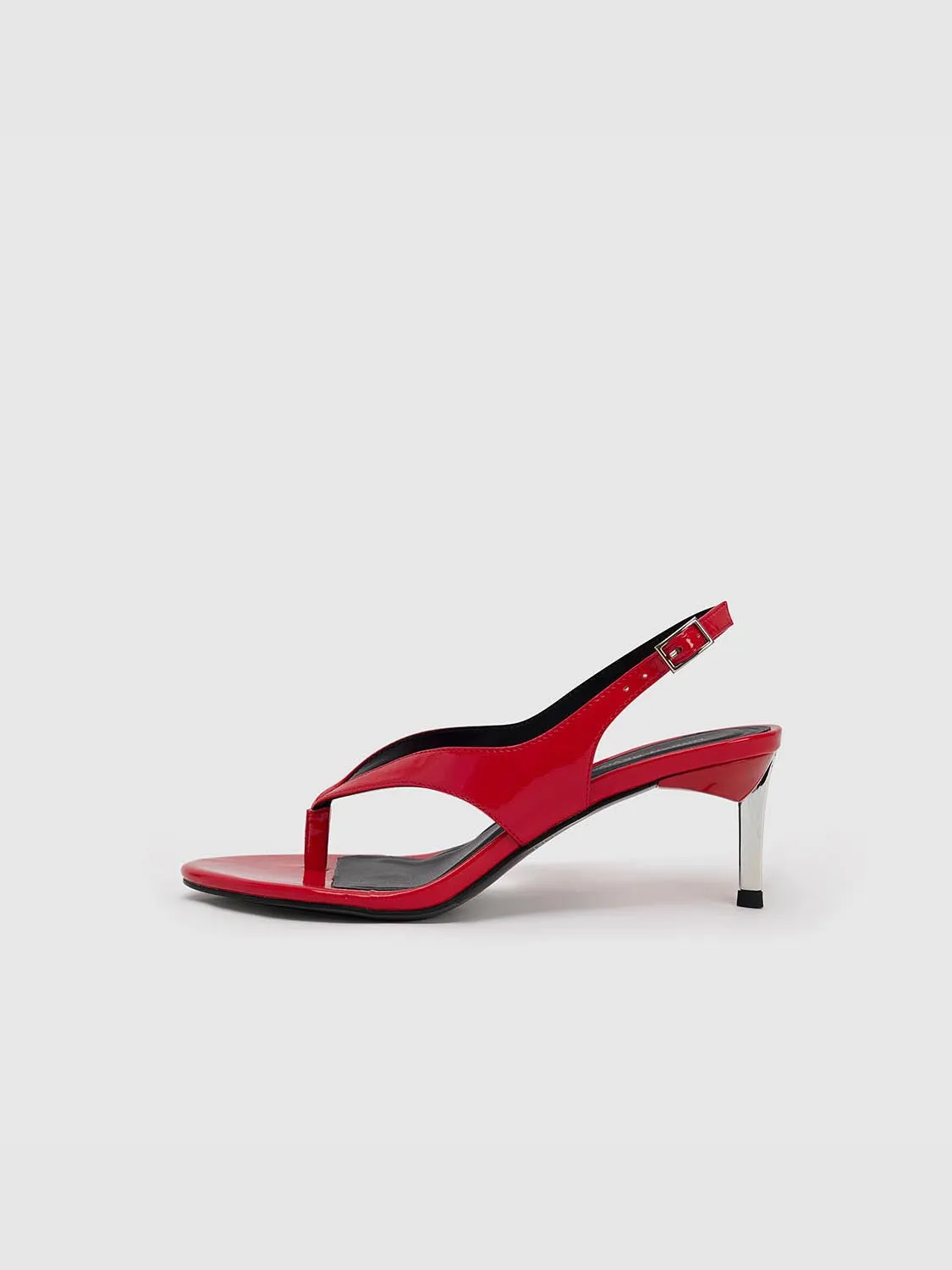 Sandals sold by Urban Revivo product image thumbnail 2