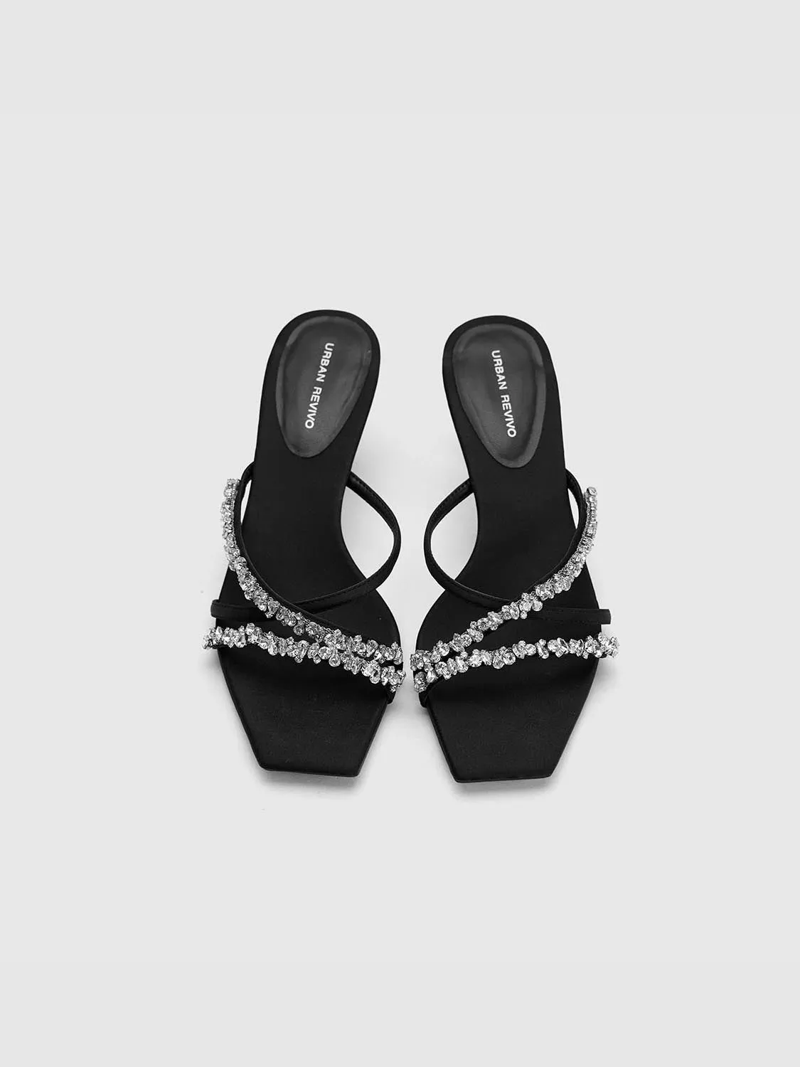Sandals sold by Urban Revivo product image thumbnail 3