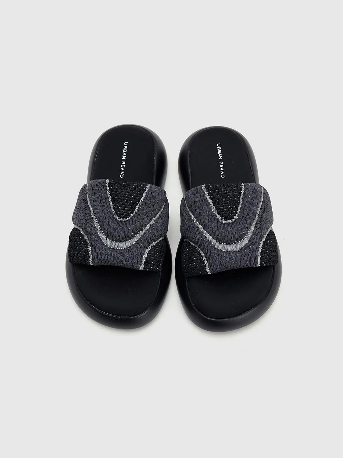 Slippers sold by Urban Revivo product image thumbnail 4