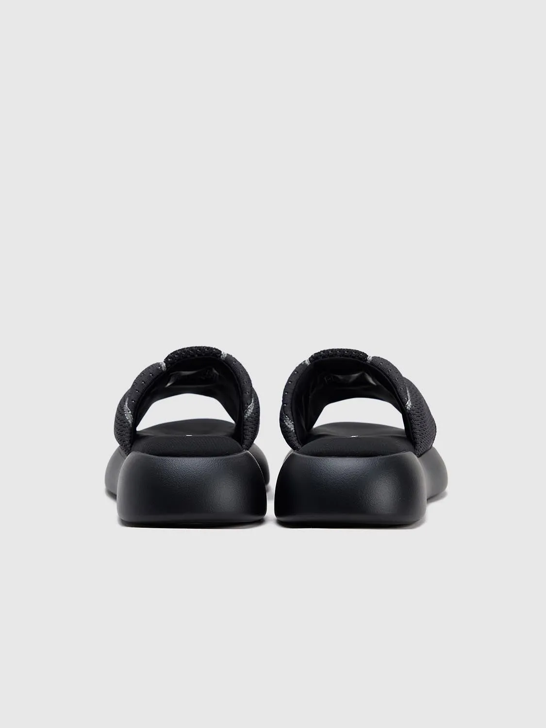 Slippers sold by Urban Revivo product image thumbnail 3
