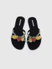 Slippers sold by Urban Revivo