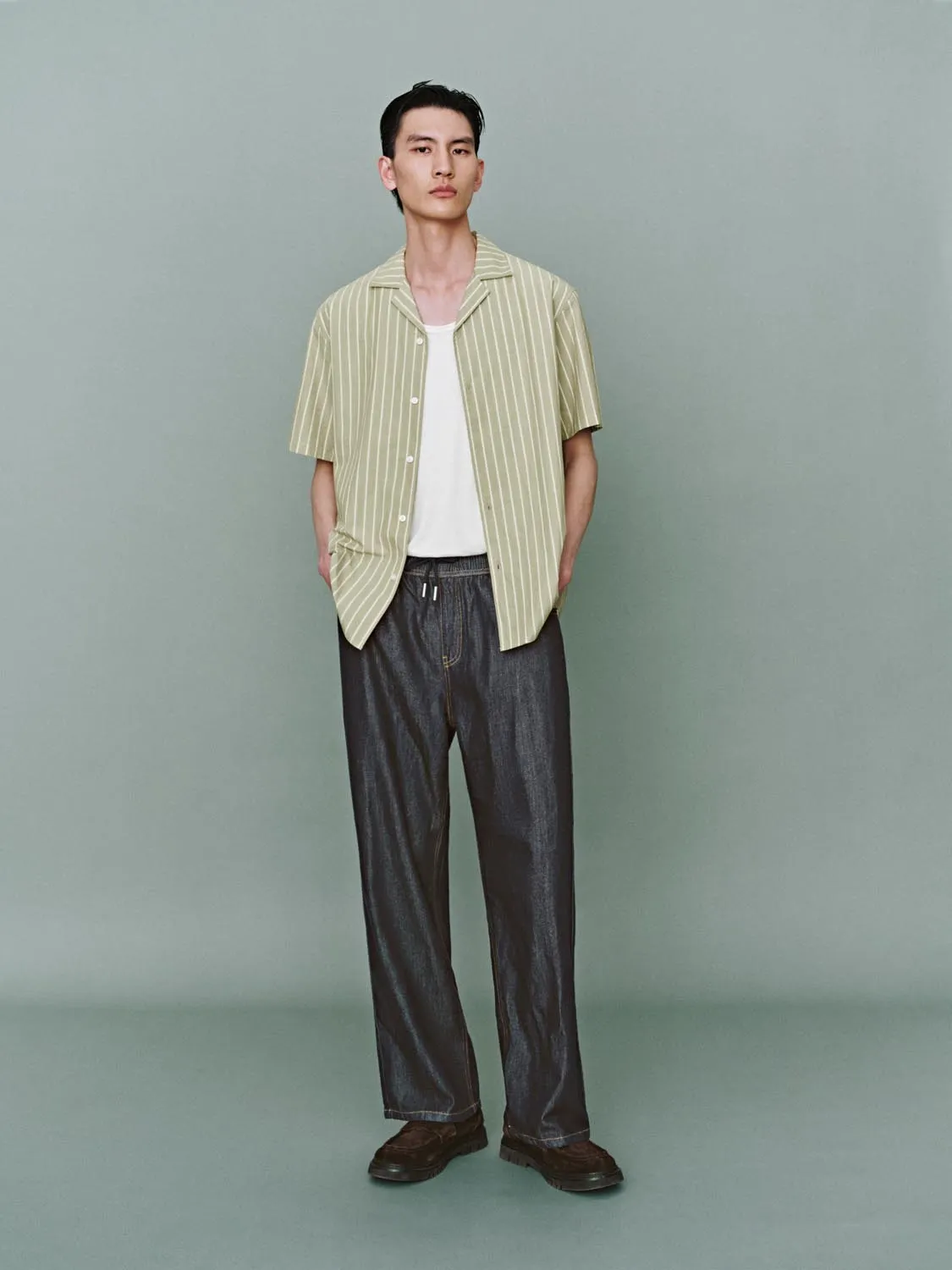 Short Sleeve Shirts sold by Urban Revivo product image thumbnail 4