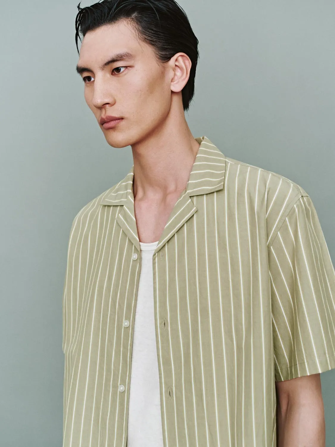 Short Sleeve Shirts sold by Urban Revivo product image thumbnail 3