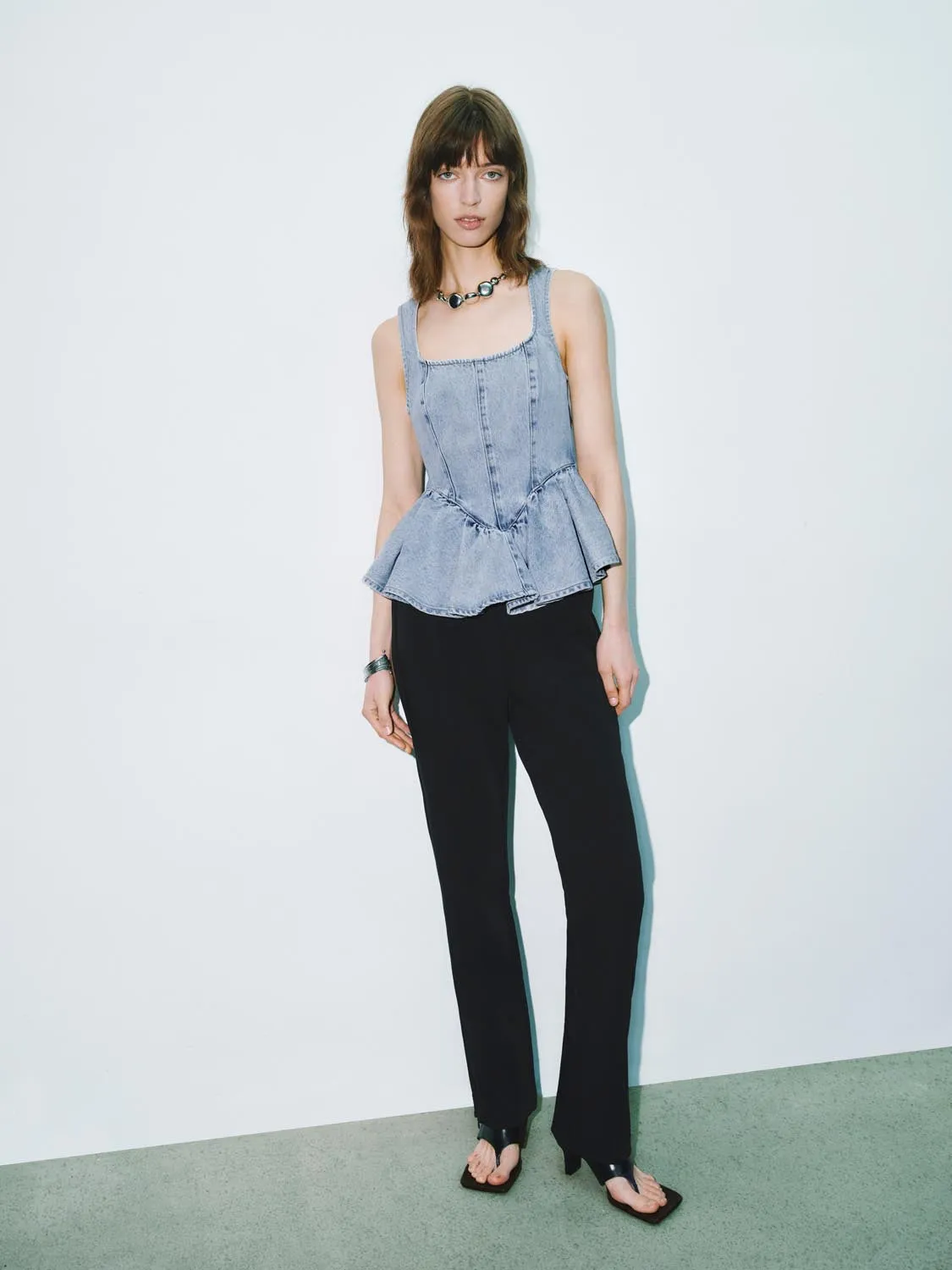 Sleeveless Denim Shirts sold by Urban Revivo product image thumbnail 5