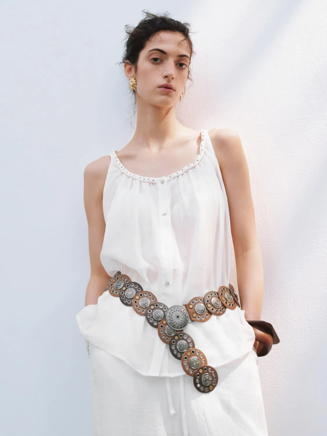 Sleeveless Blouses sold by Urban Revivo