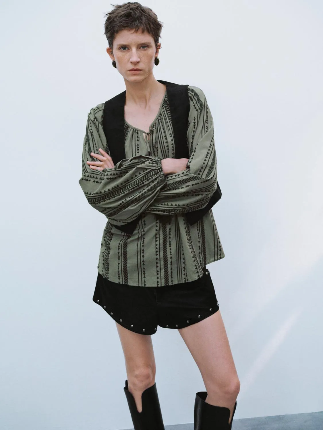 Overhead Shirts sold by Urban Revivo product image thumbnail 2