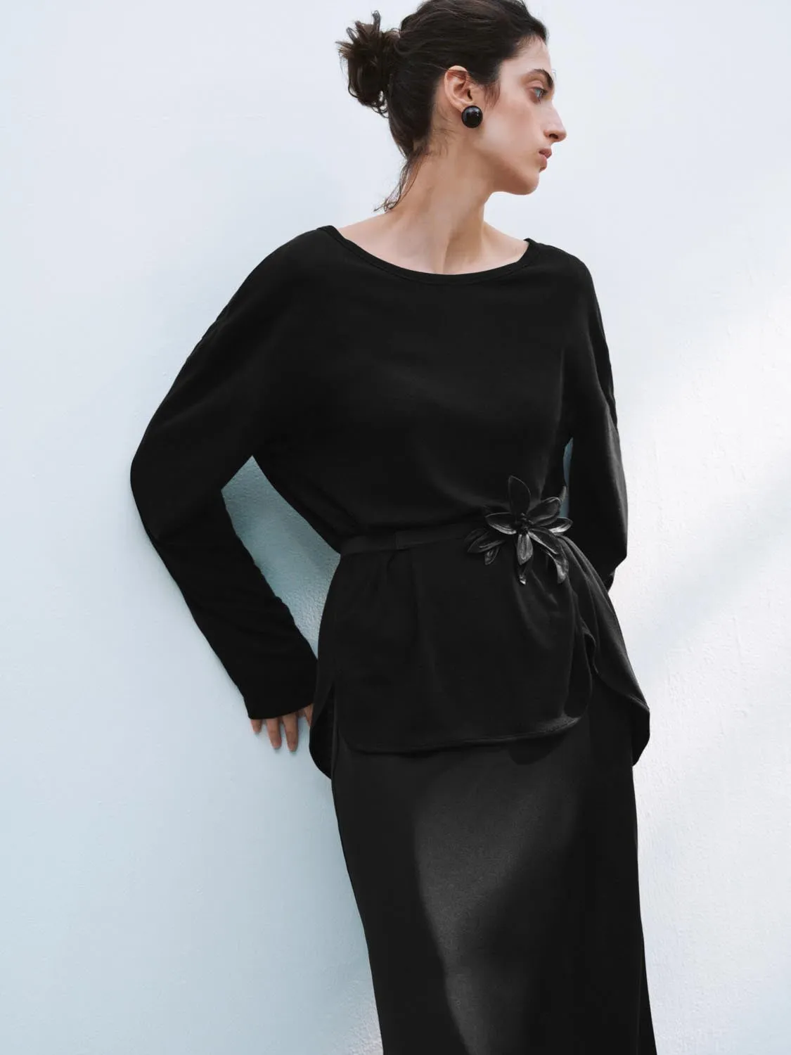 Loose Long Sleeve T-Shirts sold by Urban Revivo product image thumbnail 2