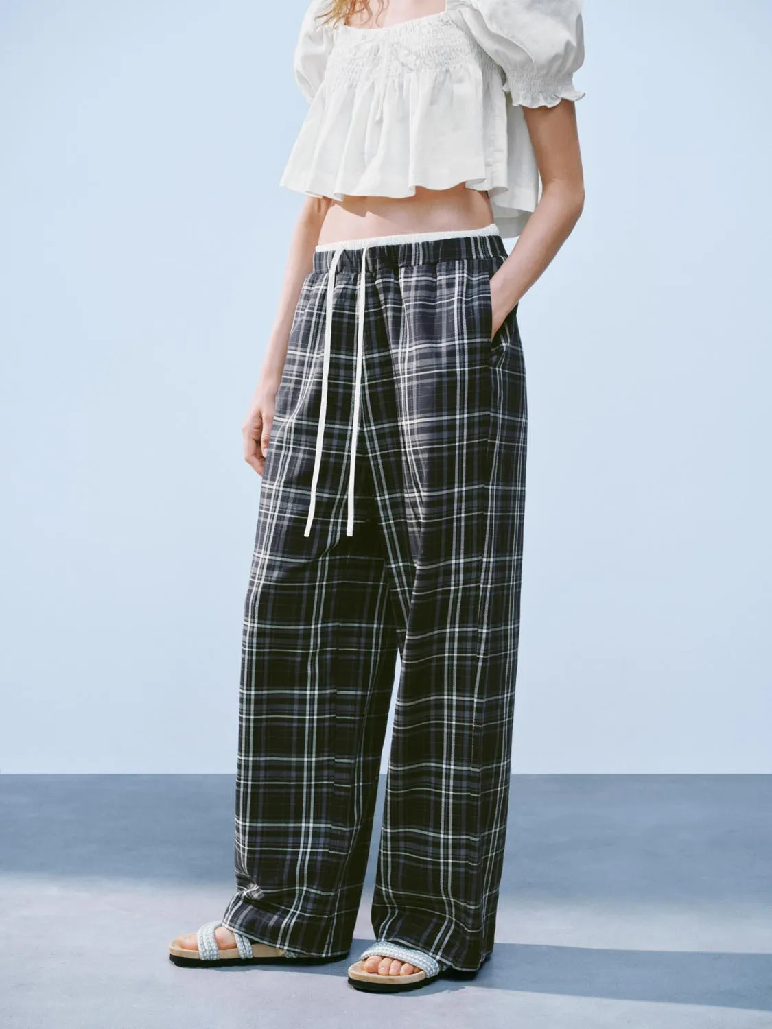 Plaid Straight Pants sold by Urban Revivo product image thumbnail 3